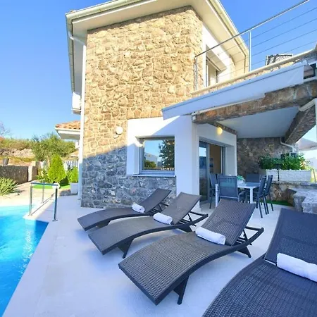 House With A Swimming Pool Krk - 23580 펜션 크르크