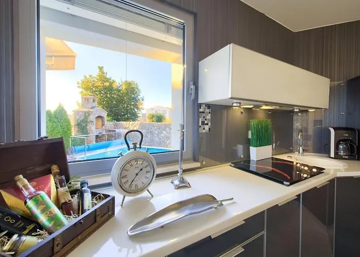 펜션 House With A Swimming Pool Krk - 23580 크르크