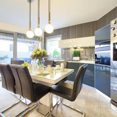 House With A Swimming Pool Krk - 23580 בית נופש *