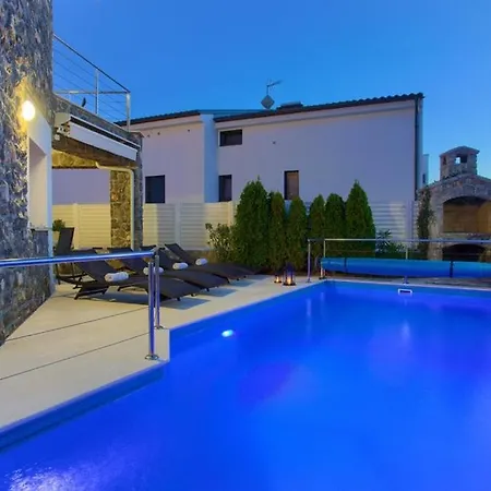 בית נופש House With A Swimming Pool Krk - 23580